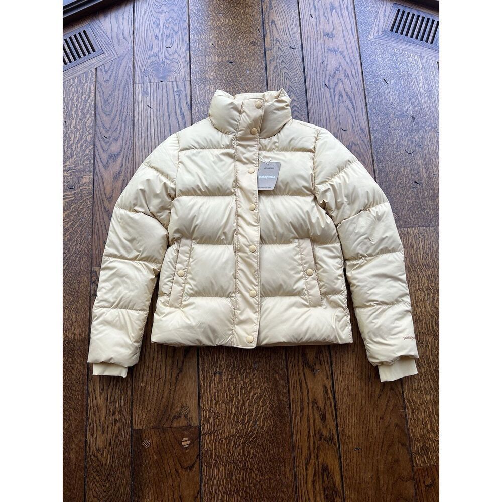 Patagonia Women’s Silent Down Jacket Beeswax Tan (Pale Yellow) NWT Size XS